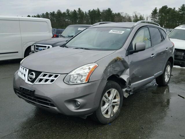 JN8AS5MVXDW613588 - 2013 NISSAN ROGUE S GRAY photo 2