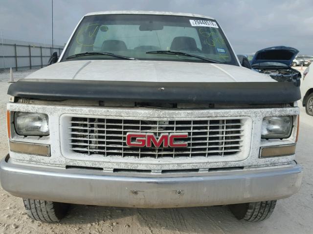 1GDGC24R7VZ527624 - 1997 GMC SIERRA C25 WHITE photo 10