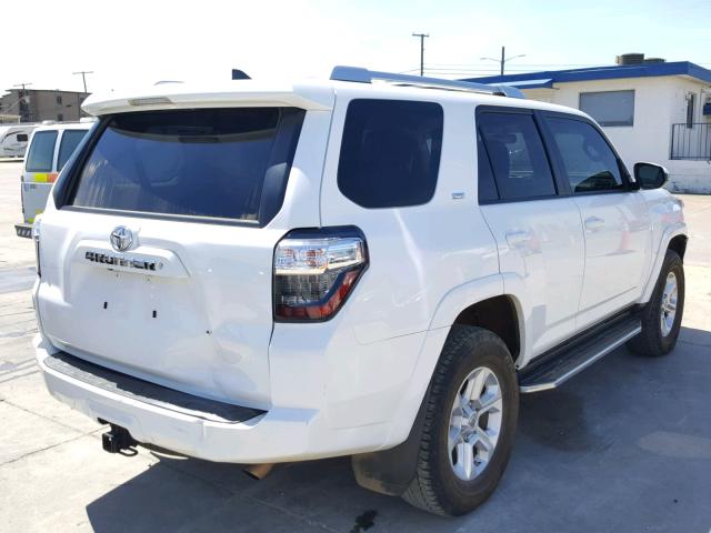 JTEBU5JR1G5400357 - 2016 TOYOTA 4RUNNER SR WHITE photo 4