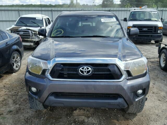 5TFLU4EN4FX120588 - 2015 TOYOTA TACOMA DOU GRAY photo 9