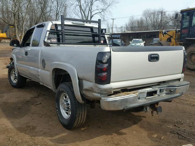 1GCHK29U75E169702 - 2005 CHEVROLET SILVERADO GOLD photo 3