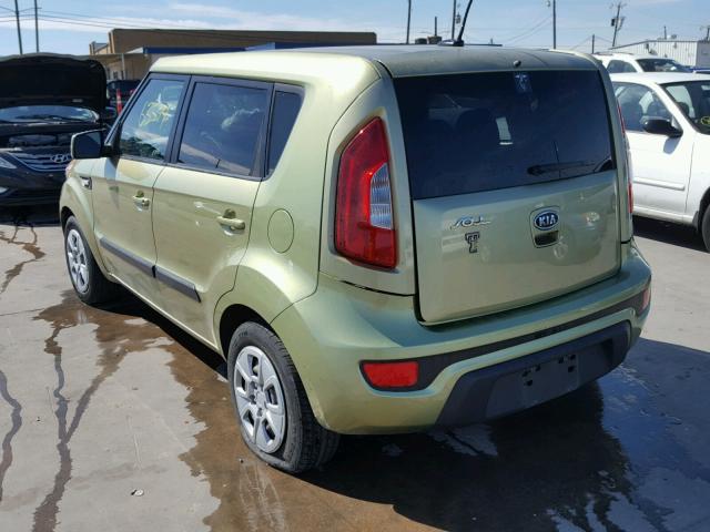 KNDJT2A56C7410914 - 2012 KIA SOUL GREEN photo 3