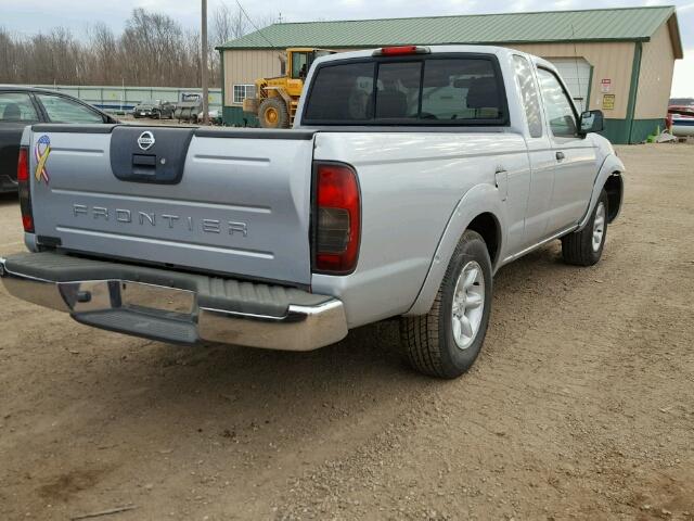 1N6DD26S22C328545 - 2002 NISSAN FRONTIER K SILVER photo 4