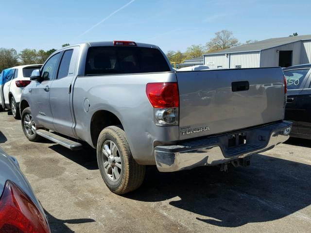 5TFRV58167X009919 - 2007 TOYOTA TUNDRA DOU SILVER photo 3