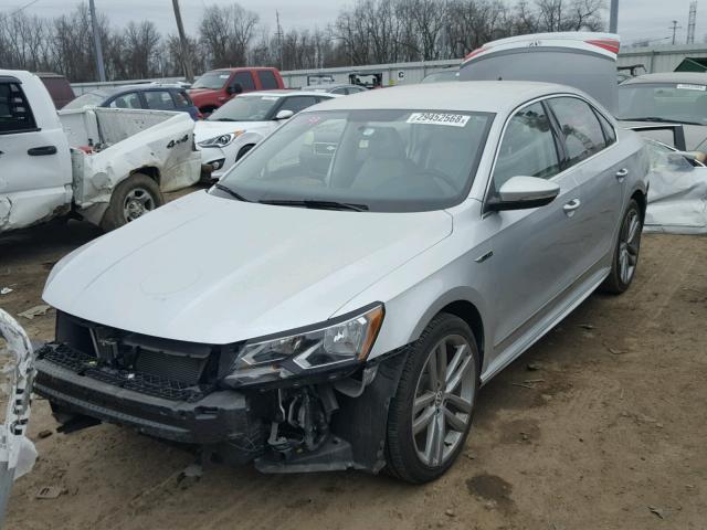 1VWDT7A35HC003851 - 2017 VOLKSWAGEN PASSAT R-L SILVER photo 2