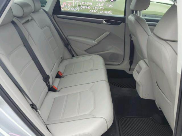 1VWDT7A35HC003851 - 2017 VOLKSWAGEN PASSAT R-L SILVER photo 6