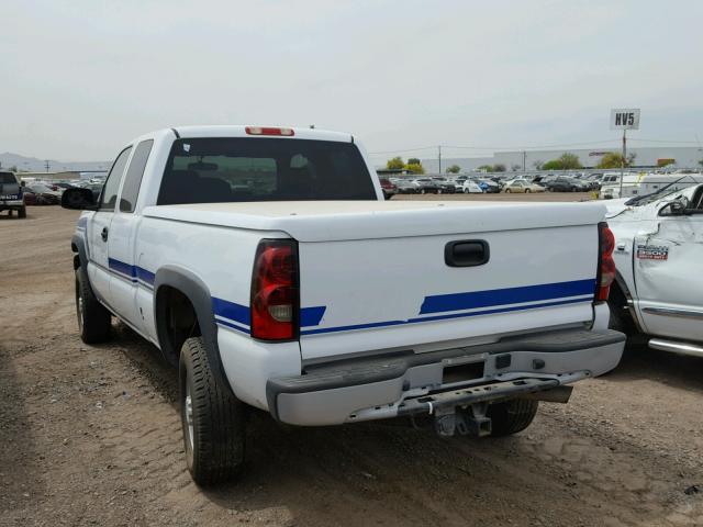 1GCHC29U76E173862 - 2006 CHEVROLET SILVERADO WHITE photo 3