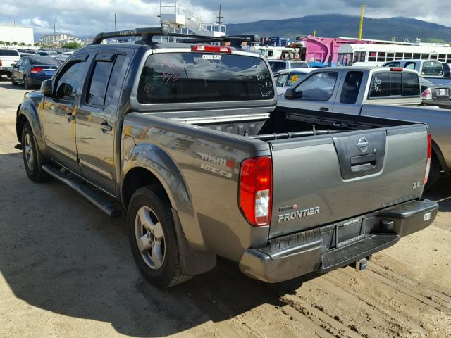 1N6AD07UX5C419347 - 2005 NISSAN FRONTIER C GRAY photo 3