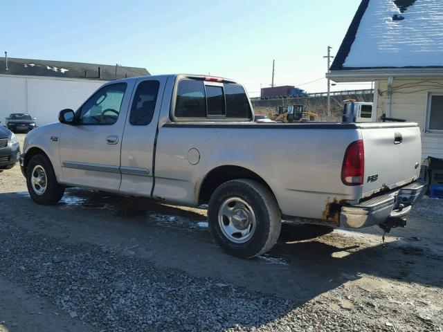 2FTRX17252CA52798 - 2002 FORD F150 SILVER photo 3