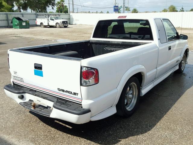 1GCCS19W2X8182624 - 1999 CHEVROLET S TRUCK S1 WHITE photo 4