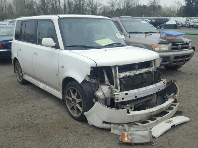 JTLKT334850220157 - 2005 TOYOTA SCION XB WHITE photo 1