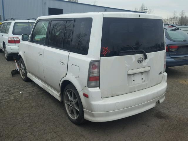 JTLKT334850220157 - 2005 TOYOTA SCION XB WHITE photo 3