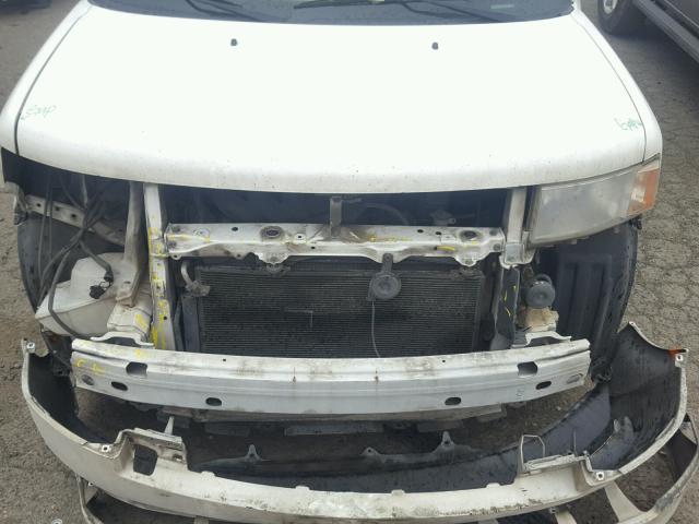 JTLKT334850220157 - 2005 TOYOTA SCION XB WHITE photo 7