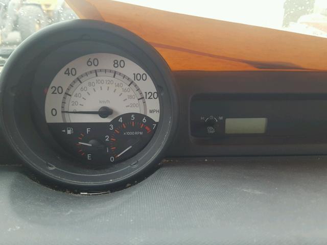 JTLKT334850220157 - 2005 TOYOTA SCION XB WHITE photo 8