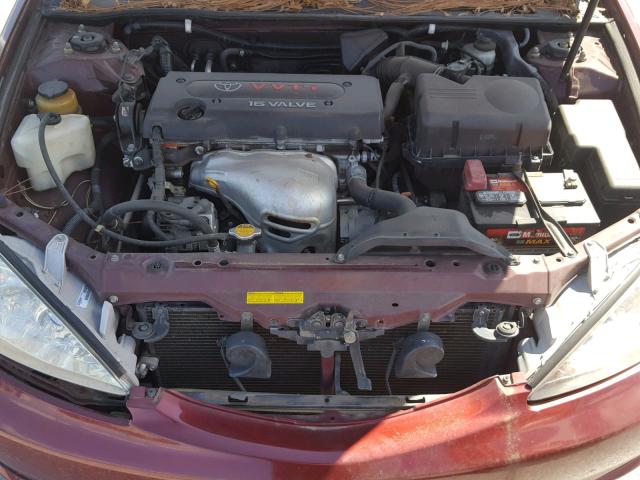 4T1BE32KX2U059560 - 2002 TOYOTA CAMRY LE RED photo 7