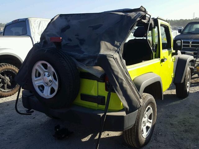 1C4AJWAG3GL278108 - 2016 JEEP WRANGLER S GREEN photo 4