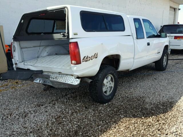 1GTEK19M5VE557783 - 1997 GMC SIERRA K15 WHITE photo 4