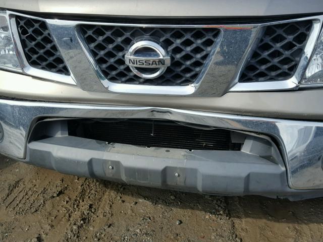 1N6AD06W26C429939 - 2006 NISSAN FRONTIER K GRAY photo 9