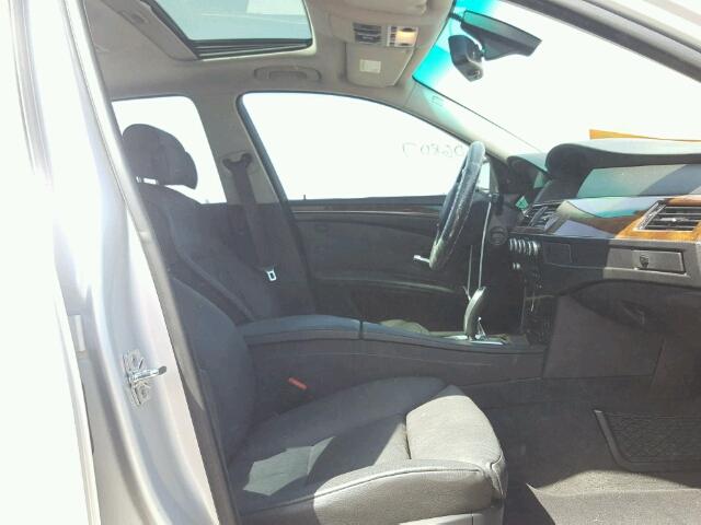 WBANW53528CT48950 - 2008 BMW 550 I SILVER photo 5