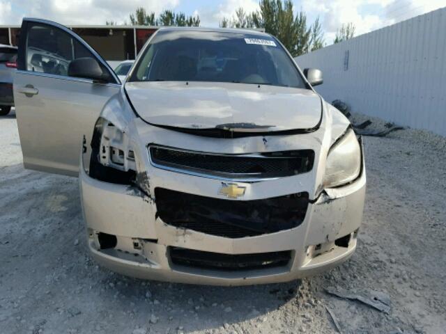 1G1ZB5E16BF119258 - 2011 CHEVROLET MALIBU LS ბეჟი ფოტო 9