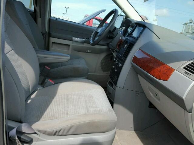 2A8HR54P88R799176 - 2008 CHRYSLER TOWN & COU BLUE photo 5