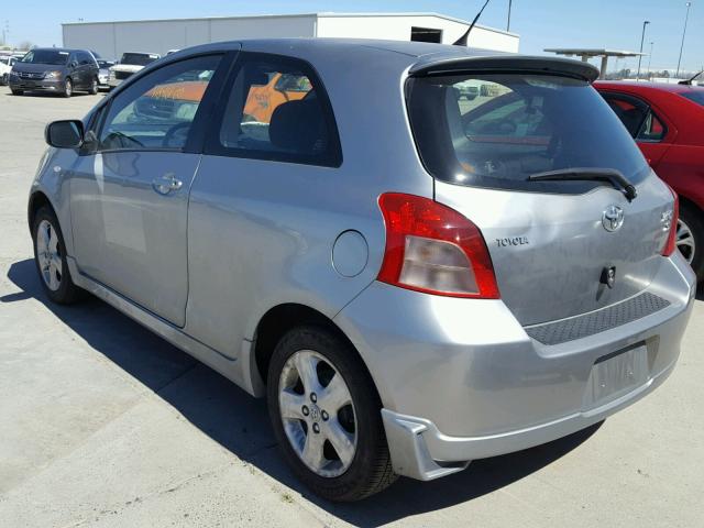 JTDJT923185157526 - 2008 TOYOTA YARIS SILVER photo 3