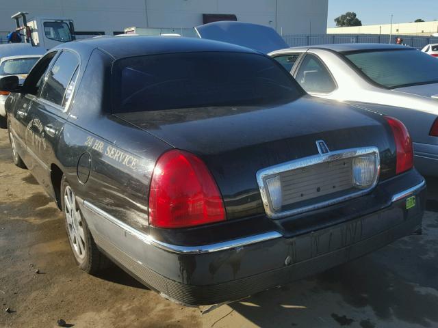 1LNHM88W85Y636331 - 2005 LINCOLN TOWN CAR E BLACK photo 3