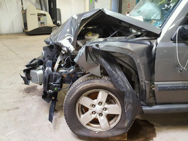 1J8HG48K57C578768 - 2007 JEEP COMMANDER ნაცრისფერი ფოტო 9