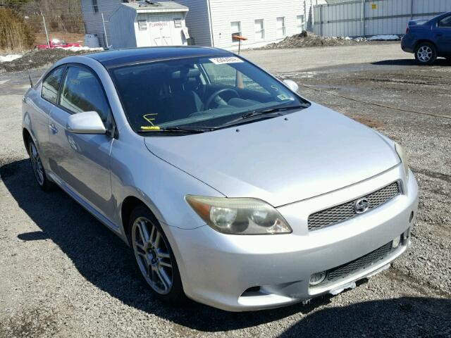 JTKDE177370171128 - 2007 SCION TC SILVER photo 1