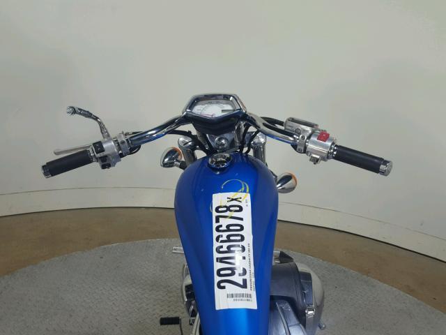 JH2SC6103CK200145 - 2012 HONDA VT1300 CX BLUE photo 13