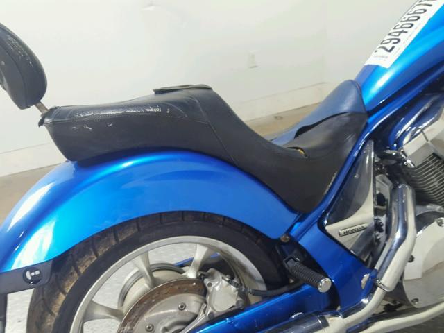 JH2SC6103CK200145 - 2012 HONDA VT1300 CX BLUE photo 18