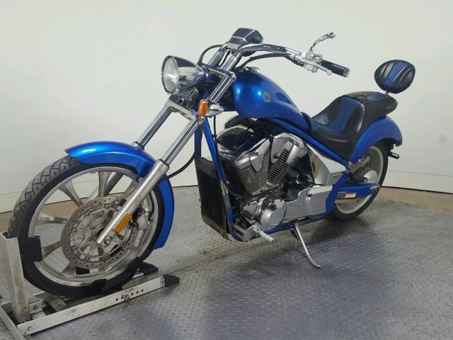 JH2SC6103CK200145 - 2012 HONDA VT1300 CX BLUE photo 4