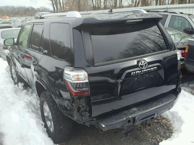 JTEBU5JR4F5211586 - 2015 TOYOTA 4RUNNER SR BLACK photo 3