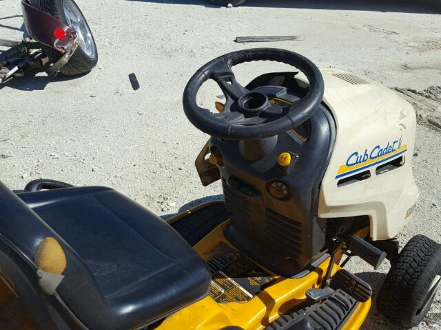 1J084H10157 - 2000 MOWE CUB CADET TWO TONE photo 5