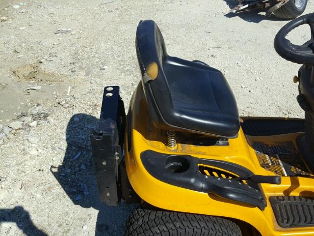 1J084H10157 - 2000 MOWE CUB CADET TWO TONE photo 6