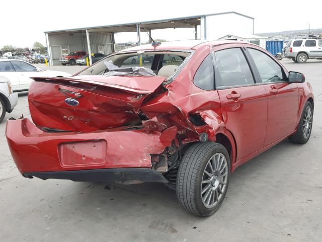 1FAHP3GN0AW268813 - 2010 FORD FOCUS SES RED photo 4