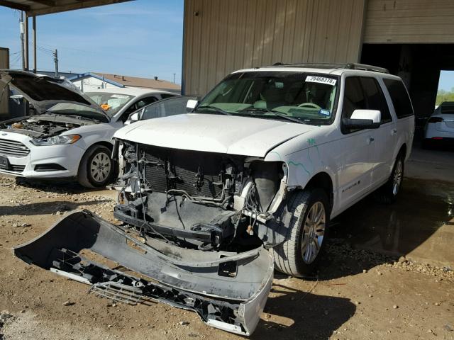 5LMJJ3H53BEJ00384 - 2011 LINCOLN NAVIGATOR 白色 照片 2