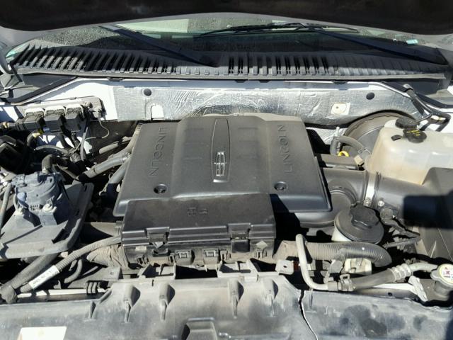 5LMJJ3H53BEJ00384 - 2011 LINCOLN NAVIGATOR 白色 照片 7