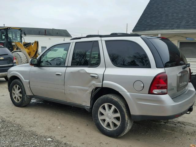 5GADT13S442305413 - 2004 BUICK RAINIER CX SILVER photo 3