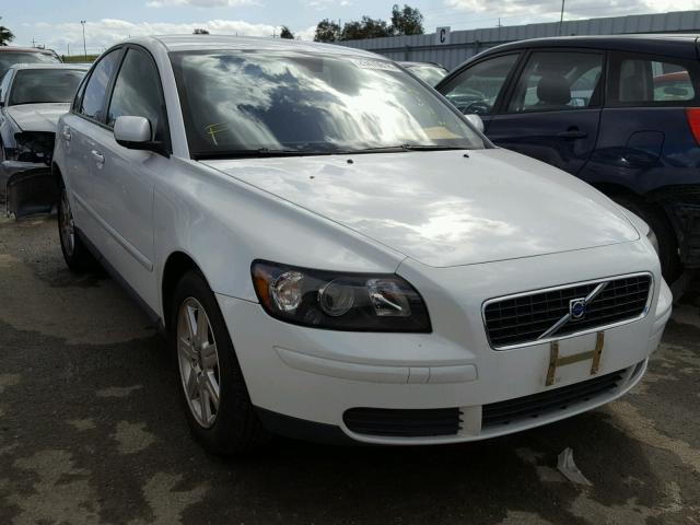 YV1MS390362182557 - 2006 VOLVO S40 2.4I WHITE photo 1