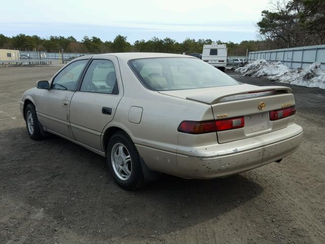 4T1BG22K7XU447194 - 1999 TOYOTA CAMRY CE TAN photo 3