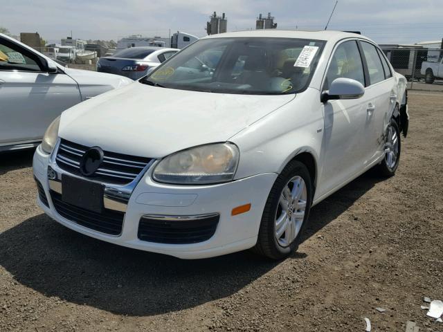 3VWEG71K57M152841 - 2007 VOLKSWAGEN JETTA WOLF WHITE photo 2