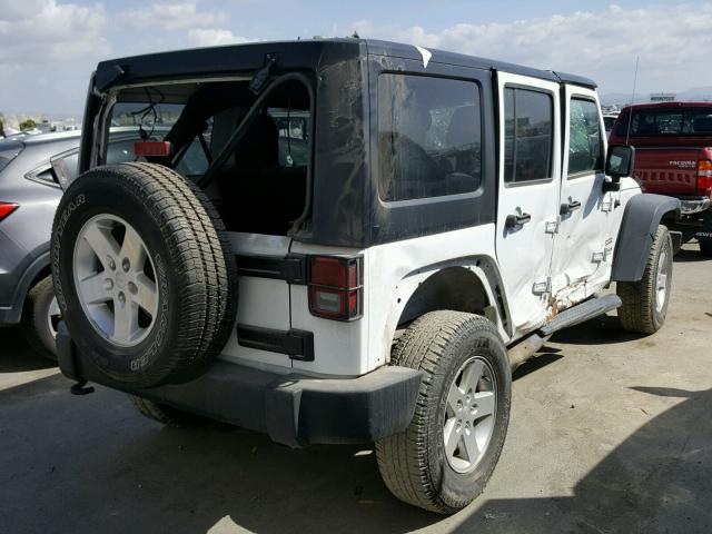 1C4BJWDG3FL608473 - 2015 JEEP WRANGLER U WHITE photo 4