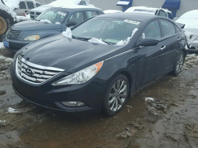 5NPEC4AC5BH099515 - 2011 HYUNDAI SONATA SE BLACK photo 2