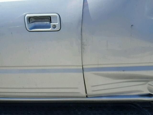 4S6CK58W224405871 - 2002 HONDA PASSPORT E 银色 照片 10