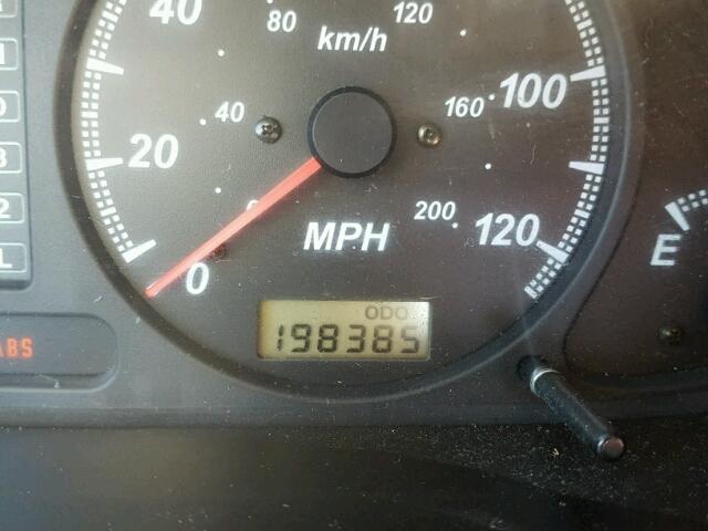 4S6CK58W224405871 - 2002 HONDA PASSPORT E 银色 照片 8