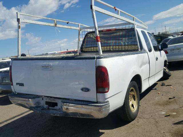 1FTDX172XVKD04944 - 1997 FORD F150 WHITE photo 4