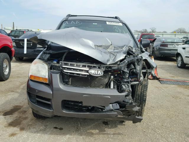 KNDJF723777365571 - 2007 KIA SPORTAGE E GRAY photo 9