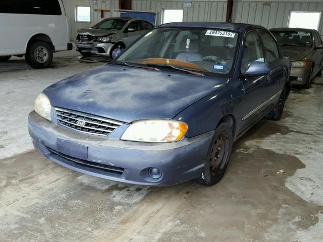 KNAFB121925148070 - 2002 KIA SPECTRA BA BLUE photo 2