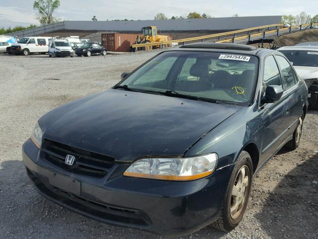 1HGCG5655XA070642 - 1999 HONDA ACCORD EX GREEN photo 2